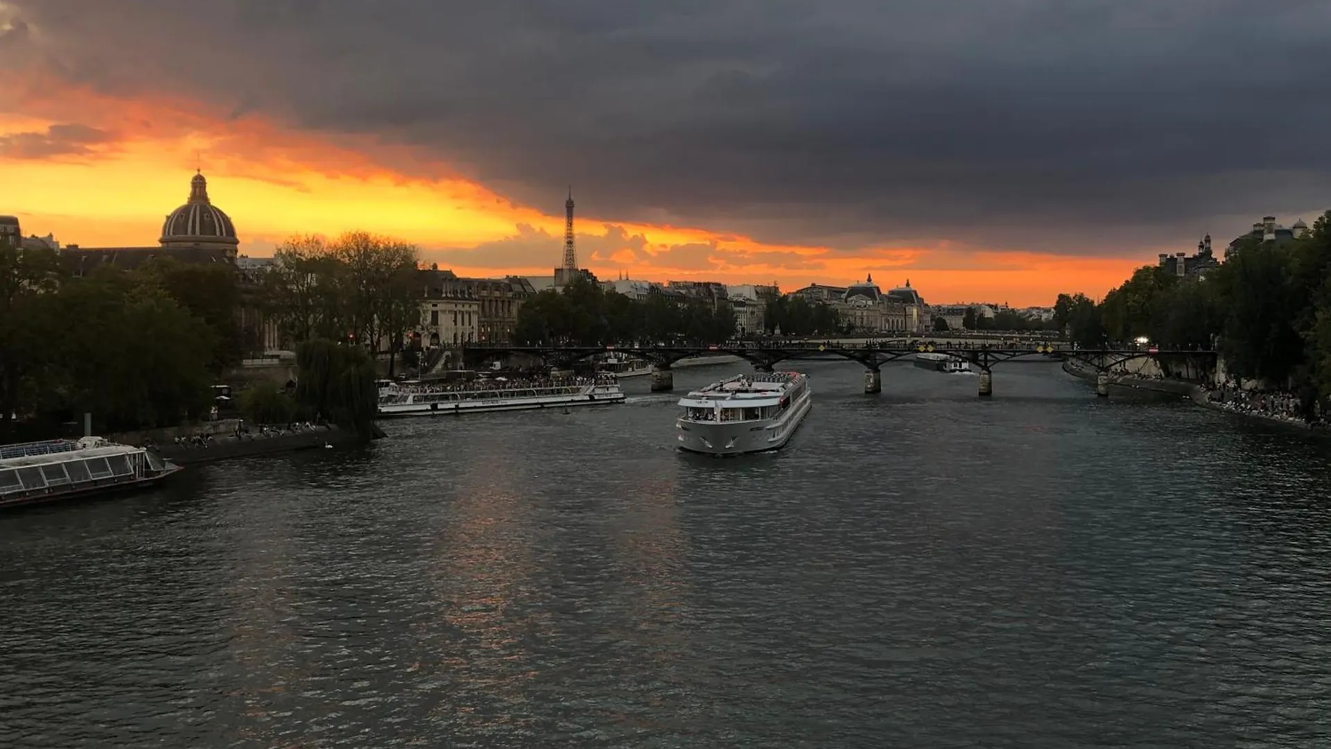 Homestay In In Paris
